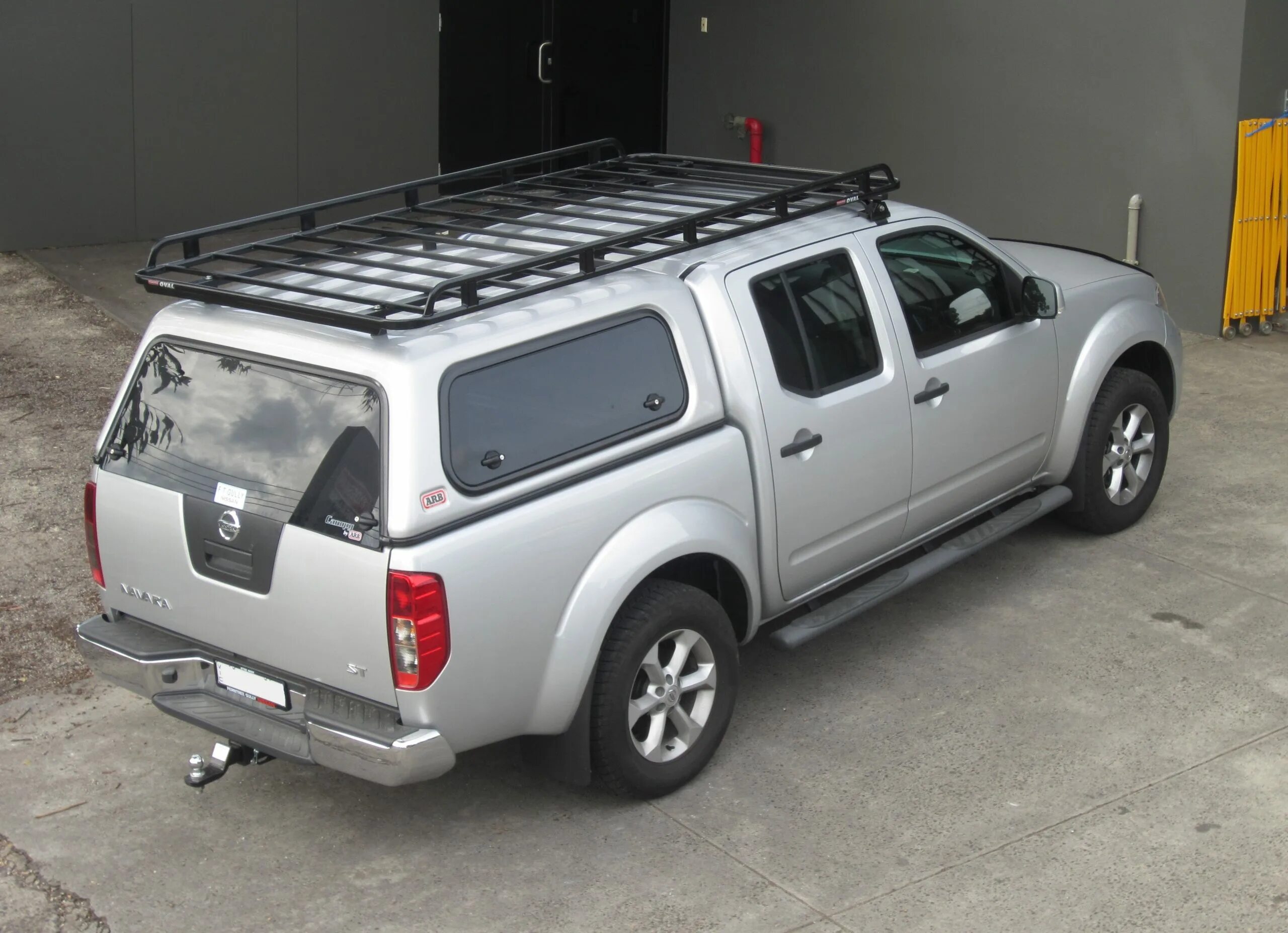 Багажник на пикап. Nissan navara d40. nissan navara багажник. nissan navara d40 багажник на крышу. грузовая платформа ниссан навара.