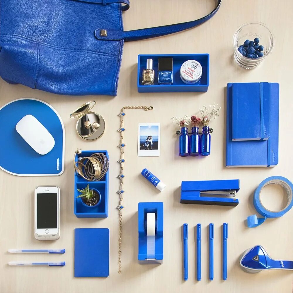 Синие аксессуары. Красивая бижутерия. Синий аксессуар. Пояс с бисером. Голубые аксессуары в одежде.