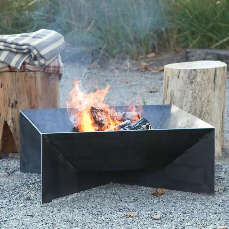 Fire square. Фаер пит костровая чаша. костровая чаша hügett fire pit 3098a. костровая чаша прометей. очаг-костровище forester.