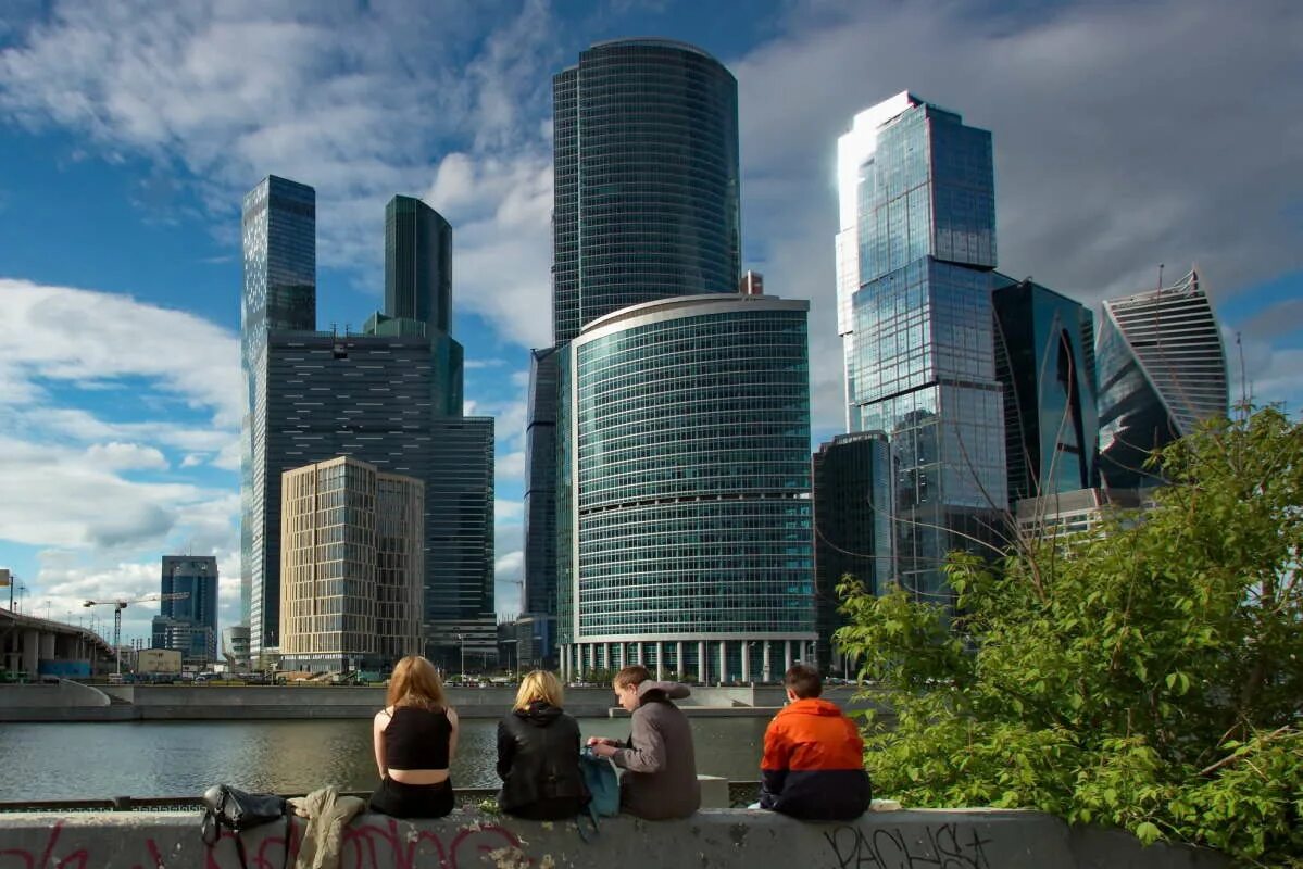 Москва сити. Бассейн небо москва сити. Москва сити снизу вверх здание. Wellness spa москва сити. Бассейн в башне федерация.