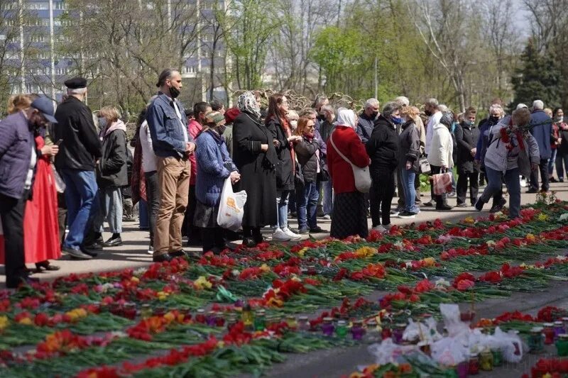 Где сейчас 2 мая. Одесса Куликово поле дом профсоюзов. Куликово поле Одесса 2 мая 2014. Куликово поле Одесса 2 мая. Одесса 2 мая дом профсоюзов помним.