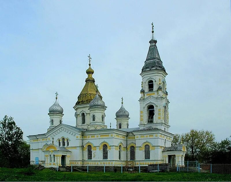 Расстояние красногвардейское ставропольский край. Кугульта храм Николая Чудотворца. Ставропольский край Дмитриевское Церковь Николая Чудотворца. Церковь Кугульта Ставропольский край. Церковь село Красногвардейское Ставропольский край.