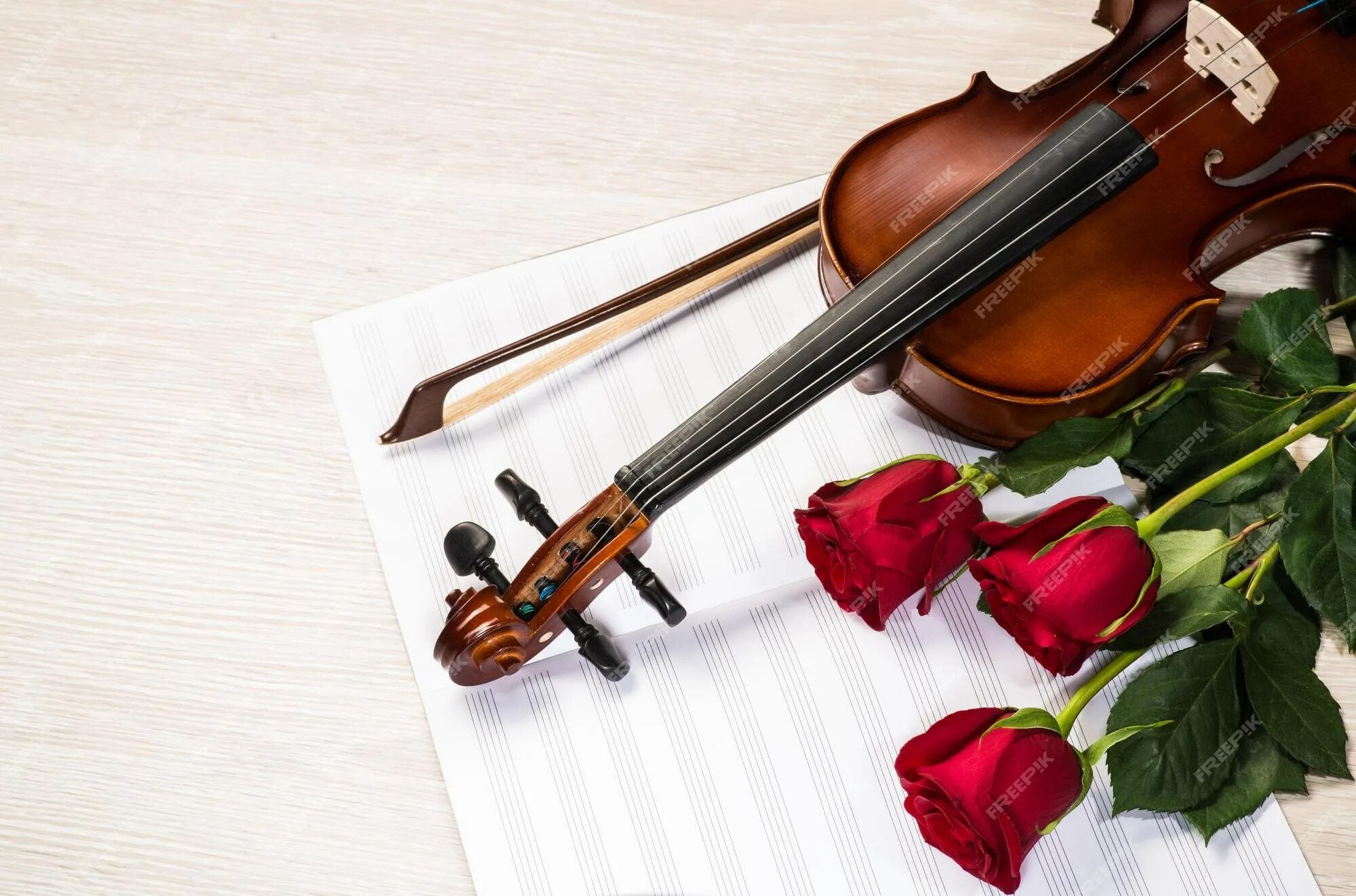Музыка скрипки без слов слушать. Скрипка и цветы. Скрипка фон. Цветы скрипачи.
