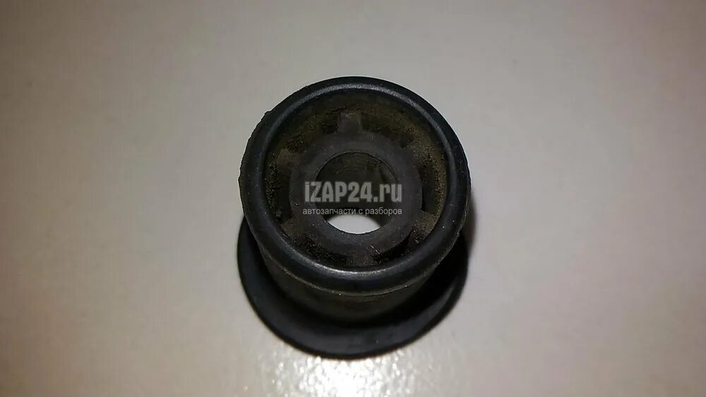 Подушка воздушного фильтра. 5. Подушки крепления воздушного фильтра hd78. Nissan 16557-6n200. Nissan 16557-6n200 опора корпуса воздушного фильтра.