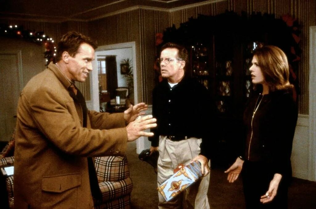 9. Шварценеггер рождество 1997. The christmas list 1997. Рождество кэрол 1997. Я буду дома к рождеству (1998).