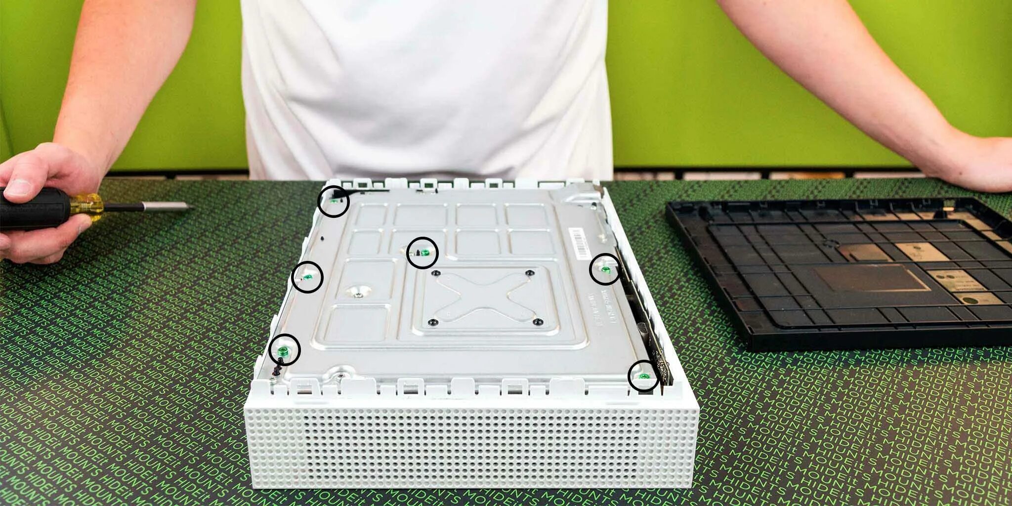 Как разобрать xbox one s. Чистка фильтра xbox one s. xbox one s изнутри. как разобрать xbox one x чтобы почистить.