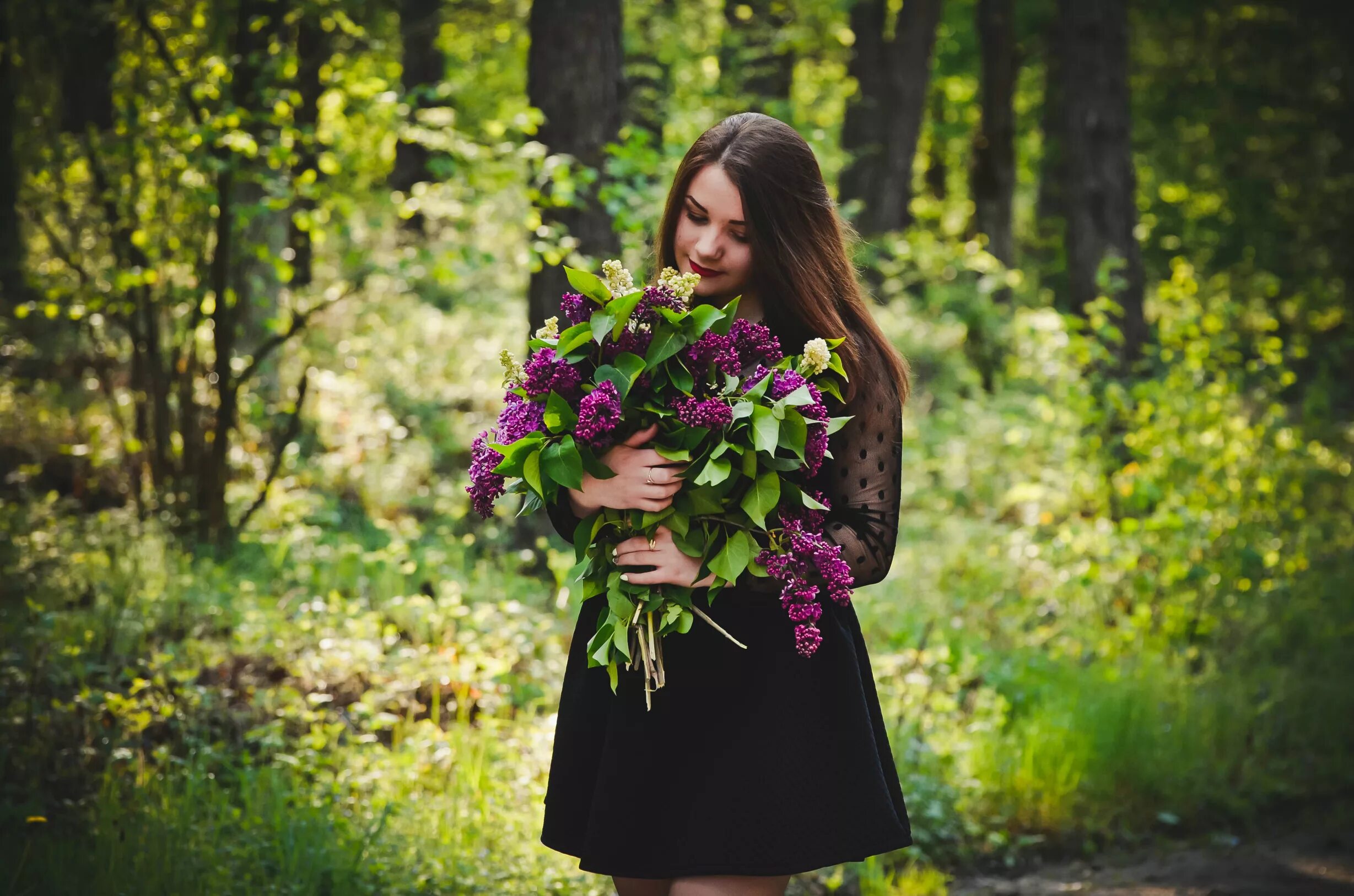 Фотосессия в лесу. Весенние фотосессии на природе. Букет "девушке".