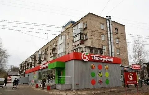 Космонавтов 86