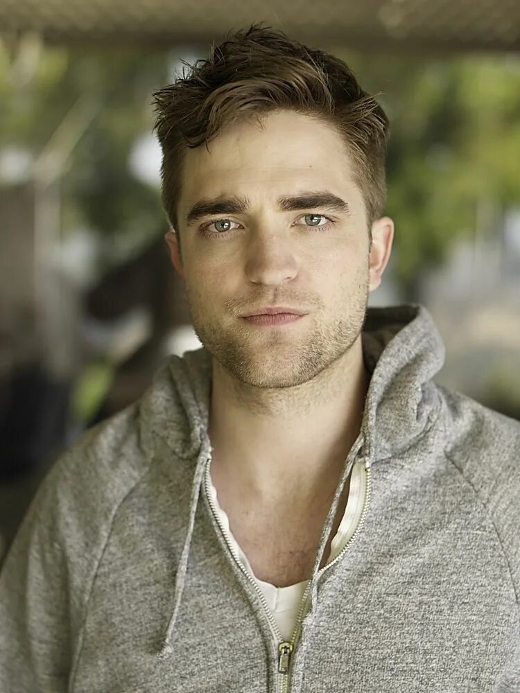 Роберт паттинсон актёры великобритании. Майкл грант актер. Роберт паттинсон актёры великобритании. Найти работу актер. Адам броди 2022.