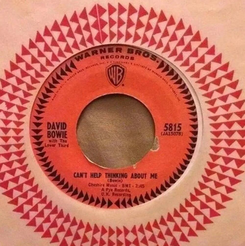 Любовь живет в мелочах. Help thinking. Help thinking. Кассета david bowie. Help thinking.