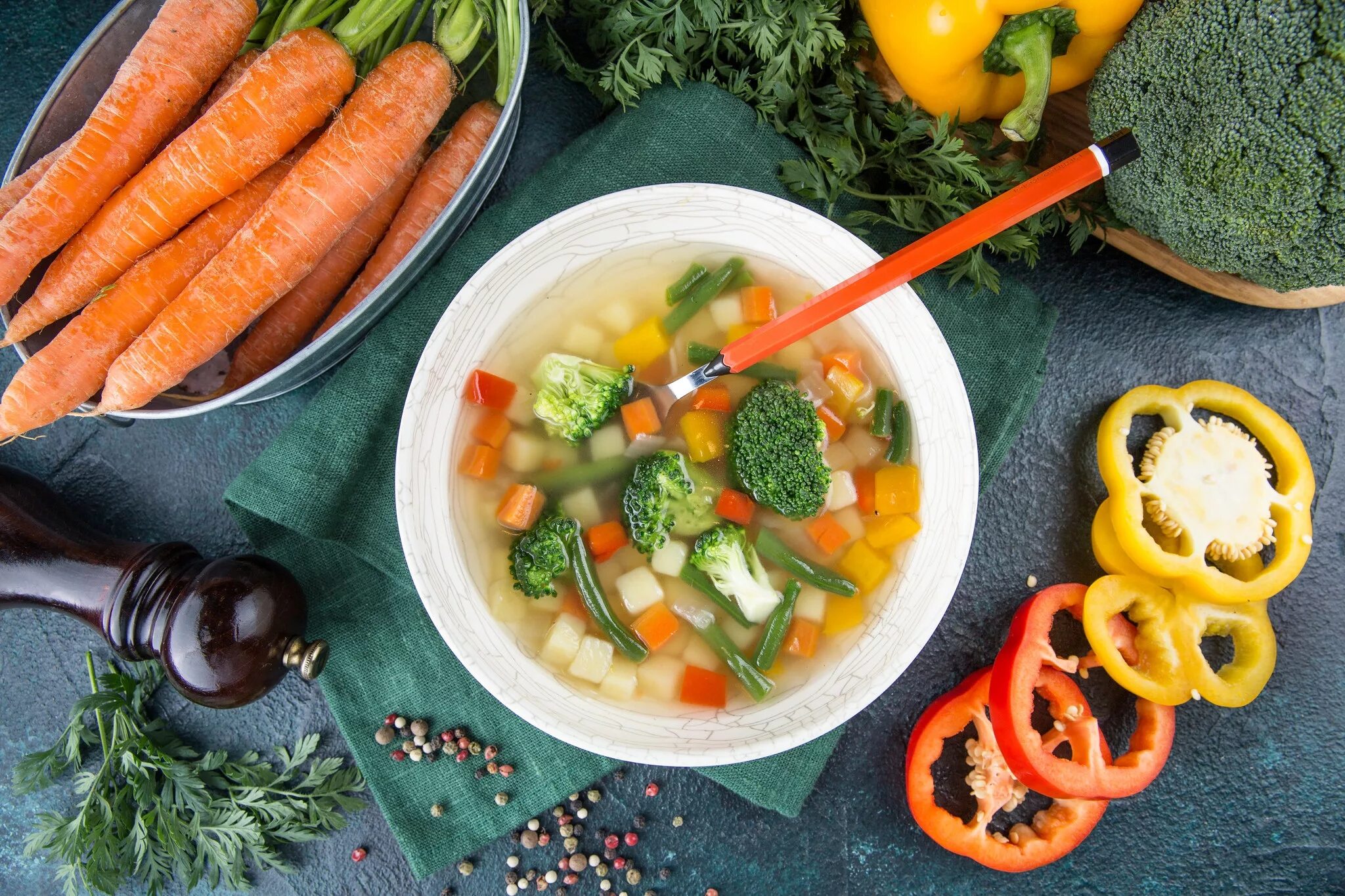 Vegetable lunch. Овощной суп. Овощи на обед. Овощи для супа. Вареные овощи.