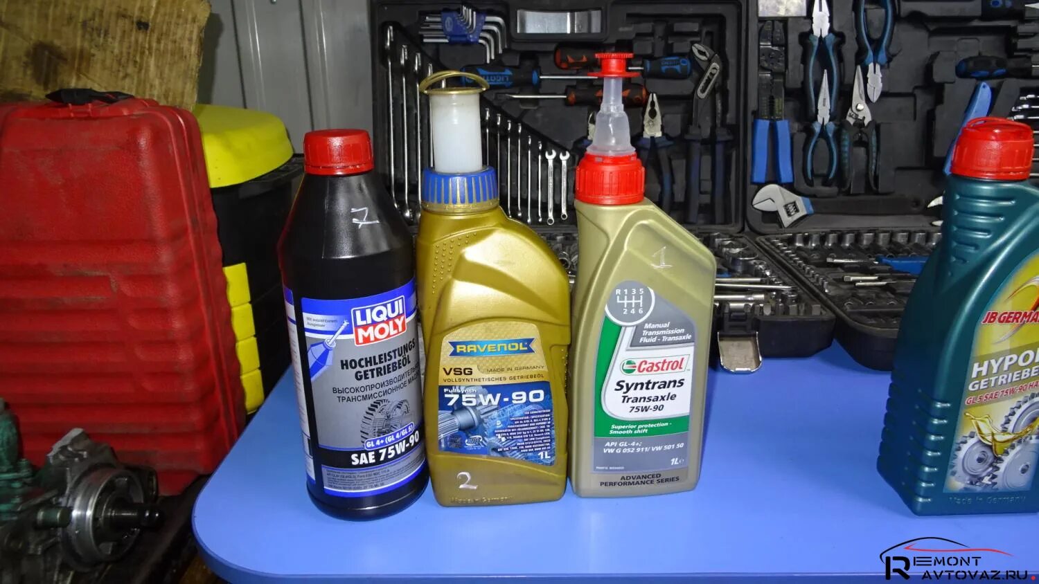 Масло в передний мост 75w90 gl5. Нива шевроле масло коробка передач механика. Castrol syntrax fe 75w. Castrol syntrans v fe 75w-80. Трансмиссионное масло раздатки нива ш.