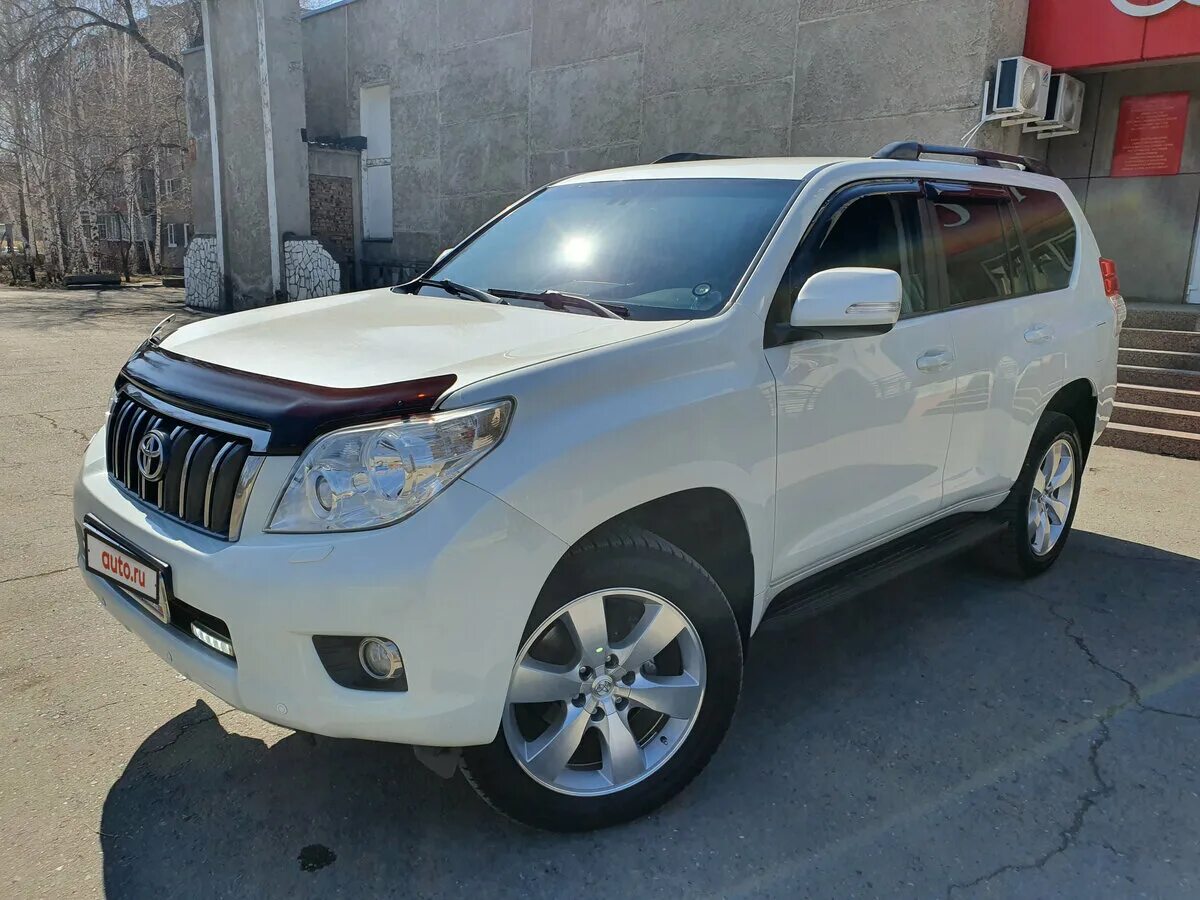 Land cruiser prado 150 2010. Прадо 2010 белый.