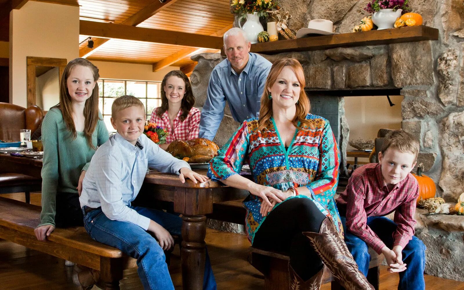Kristi noem south dakota. She and her family. Sade with her family. Бразильцы семья. She and her family.