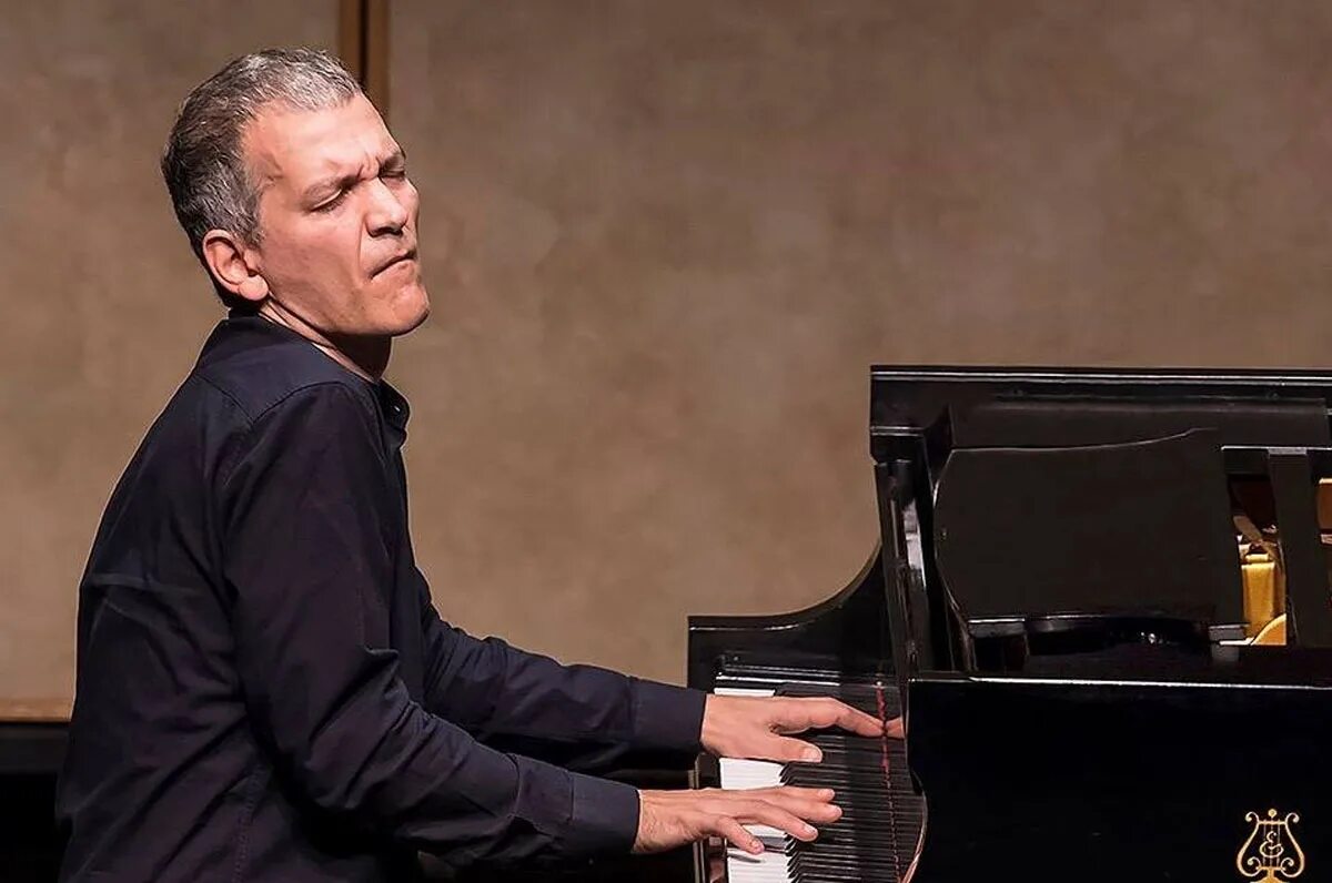 Филипп иванов пианист. Роман полански пианист 2002. Пианист фильм 2002 постер. Джулиус-чжанвон ким пианист. Эдриан броуди пианист.