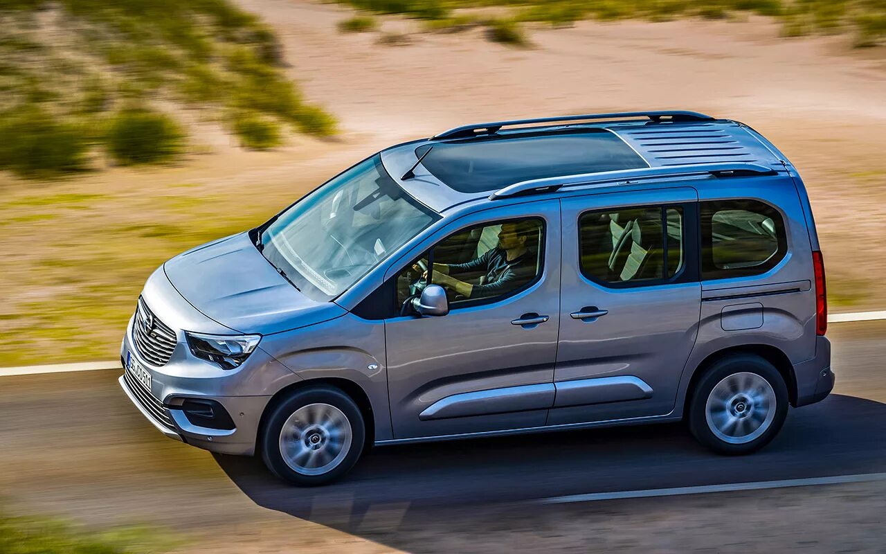 Компактвэн на вторичном рынке. Opel Combo Life 2021. Opel Combo 2019. Opel Combo Life 2018. Opel Combo 2020.