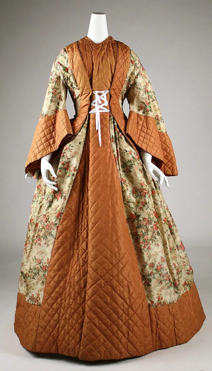 Капот платье. Шлафор 19 век. Шлафрок 19 века. Бухарский шлафрок. Шлафрок 19 века одежда.
