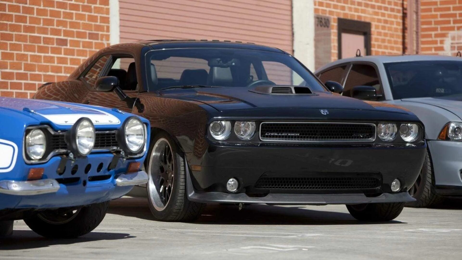 Авто 06. Dodge Challenger srt8 Форсаж. Форд Мустанг вин дизеля. Додж Чарджер Форсаж 5.