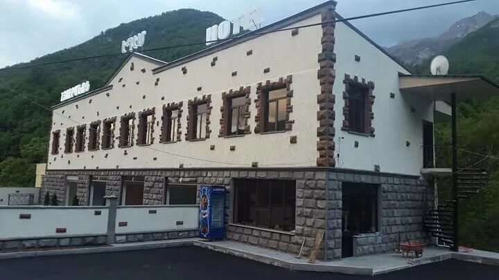 гостиница принц отель в капане. гостиницы капан на карте. капан армения гранд хаус. отель hotel plaisance. гостиницы капан на карте.