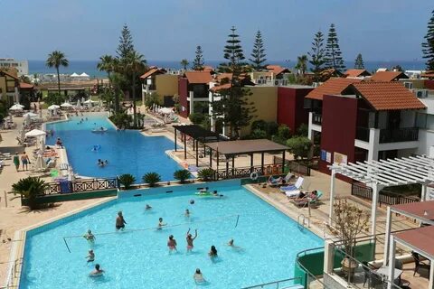 Holiday village отзывы