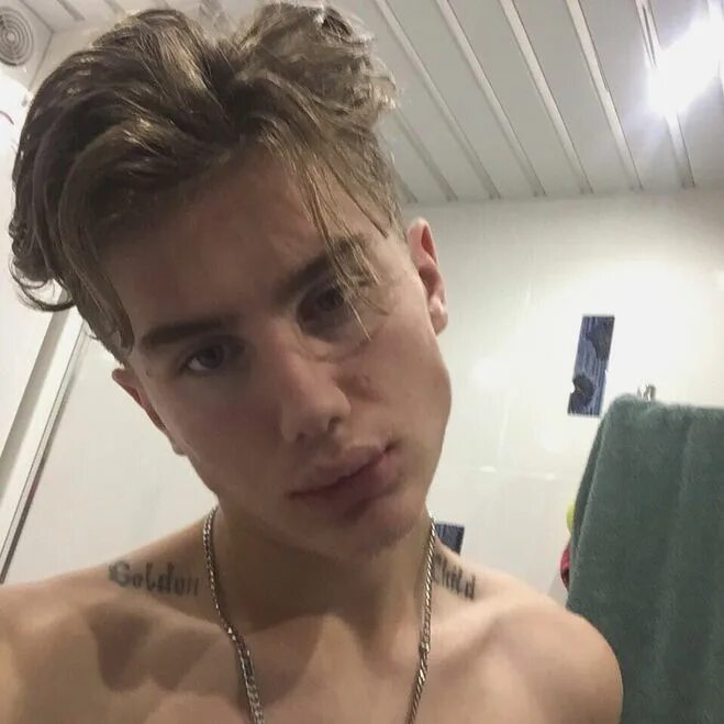 Инстасамка муж олег. Инстасамка и олег 2021. Moneyken олег и инстасамка. Парень instasamka олег. Инстасамка и олег 2021.