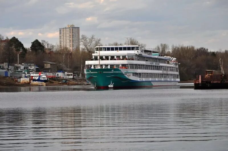 теплоход пермь. теплоход апрель. теплоход апрель. теплоход чкалов самара. клязьминское водохранилище корабль.
