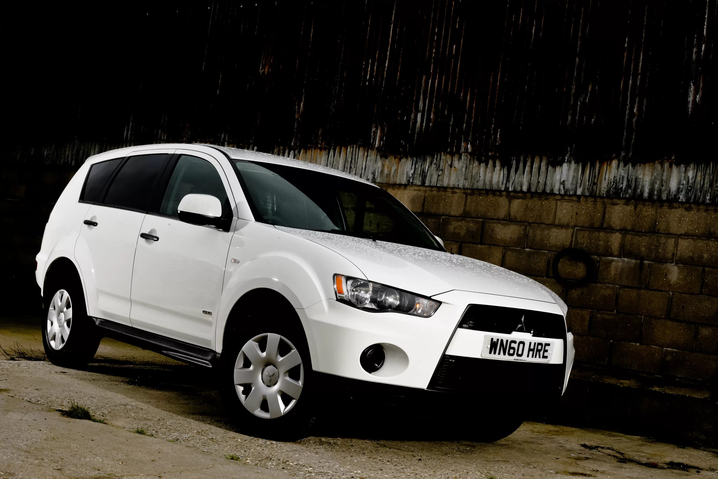 Mitsubishi Outlander 2. Митсубиси Аутлендер XL. Mitsubishi Аутлендер 2. Mitsubishi Outlander XL 2 поколение.