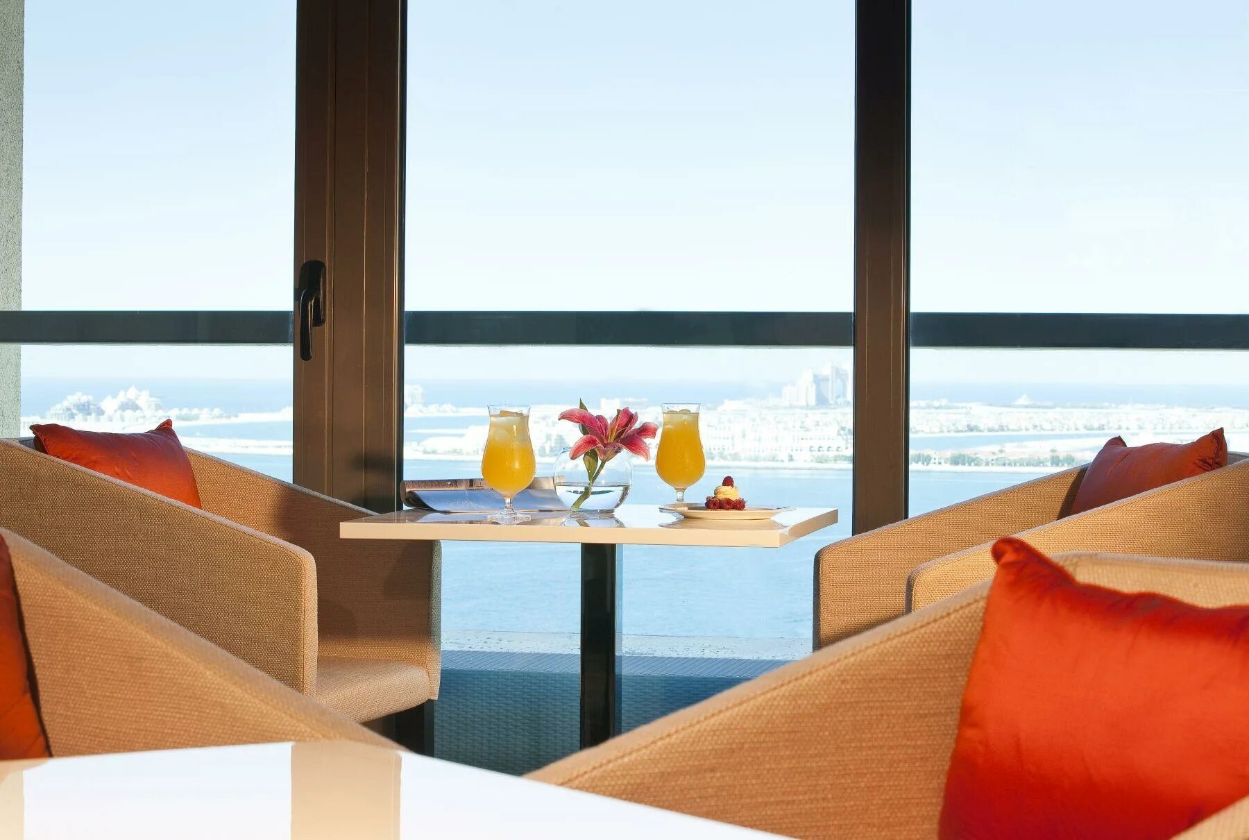 Дубай ja ocean view. Ja ocean view hotel 5 джумейра. отель ja ocean view hotel 5*. ja ocean view hotel 5 дубай. ja ocean view hotel 4*.