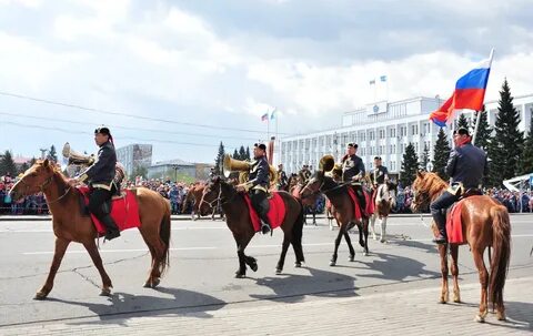 Конь парад