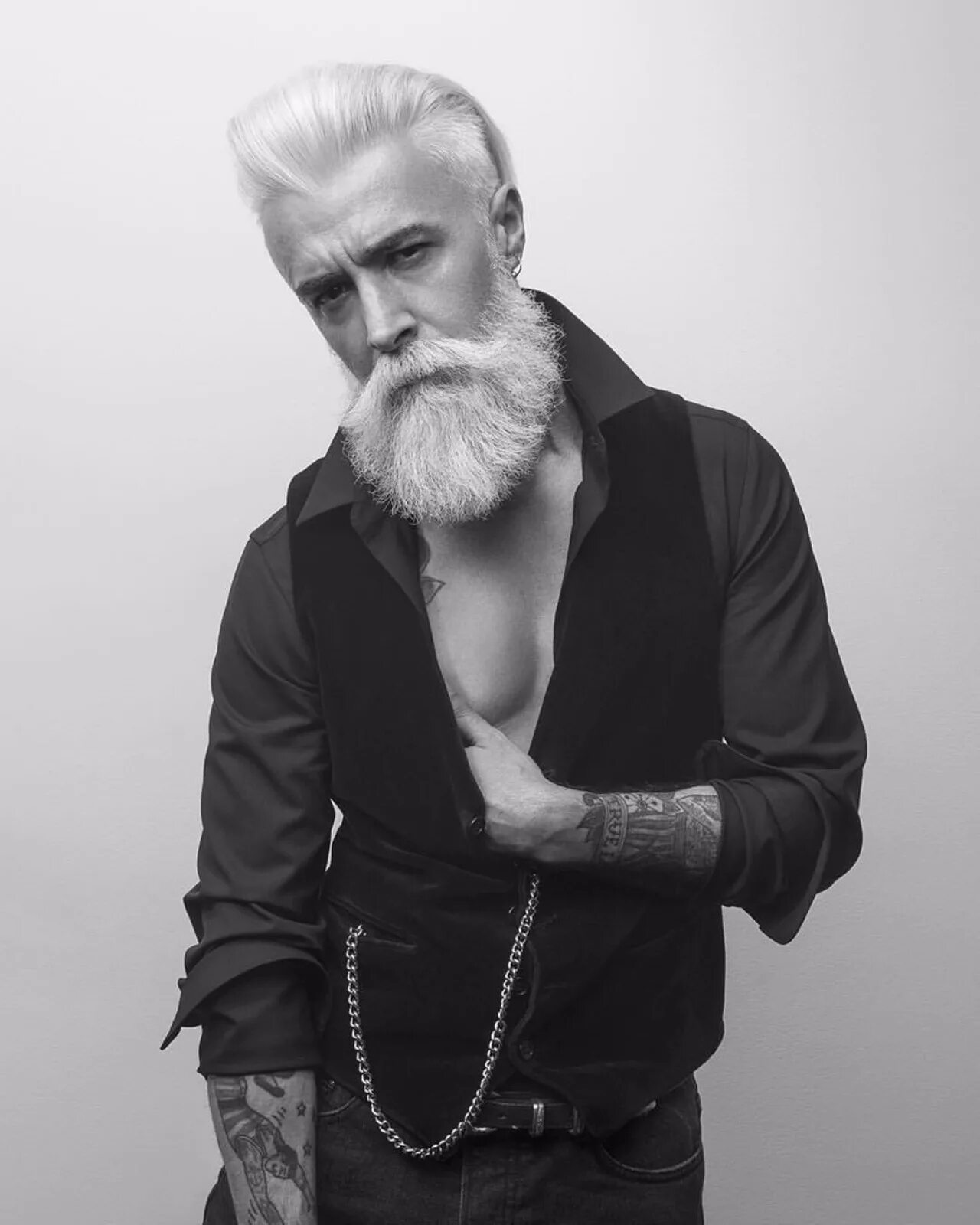 Алессандро Манфредини (Alessandro Manfredini). Алессандро Манфредини Возраст. Алессандро Манфредини без бороды. Дед с белой бородой.