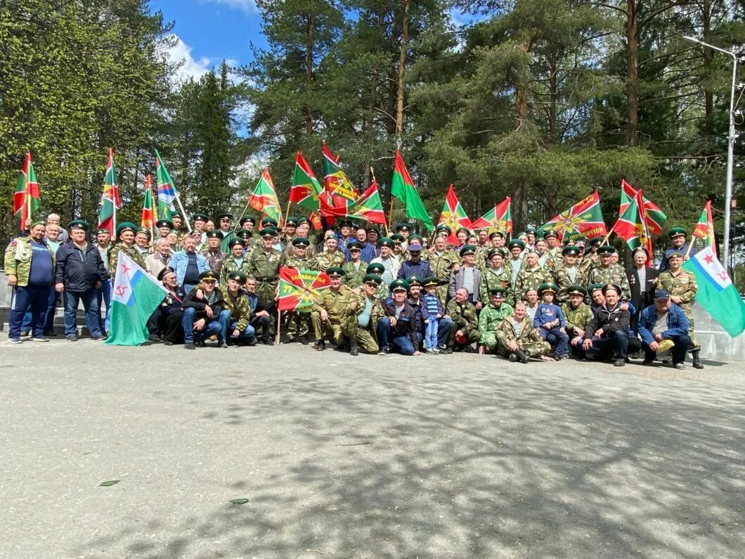 С днем пограничника. День пограничника в Качканаре. День пограничника Чувашской Республики. 28 Мая праздник пограничников.