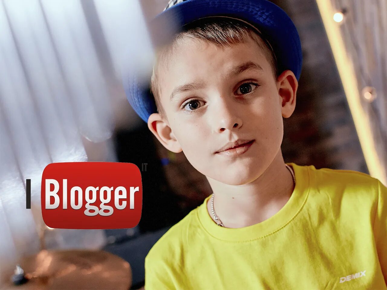 Блогер регистрация. Детские блоггеры. Детские блоггеры на ютубе. Дошкольник блоггер. Ребенок блогер в дет саду.