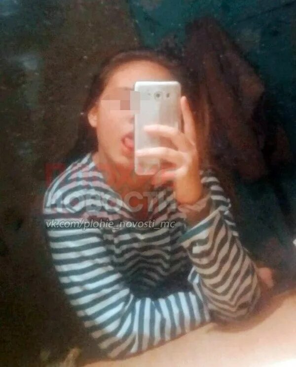 Шокирующие семейные фото. Малолетнюю дурочку. Отец задушил 6 летнюю дочь. Поселок чернянка семья извращенцев. Отец 13 летнюю дочь.