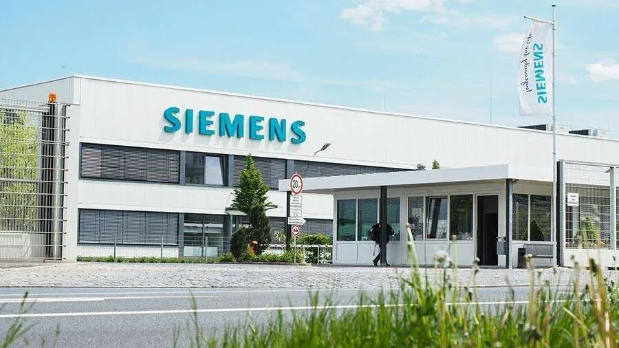 Сименс фото. Завод сименс в санкт-петербурге в горелово. Сименс финанс. Siemens лейбл. Сименс фото.