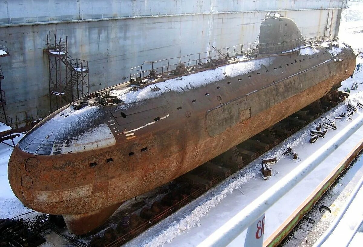 Пл первого. Подводной лодки к-3 «Ленинский комсомол». Первая Советская атомная подводная лодка к-3 Ленинский комсомол. Ленинский комсомол подводная лодка. Атомная подводная лодка Ленинский комсомол.