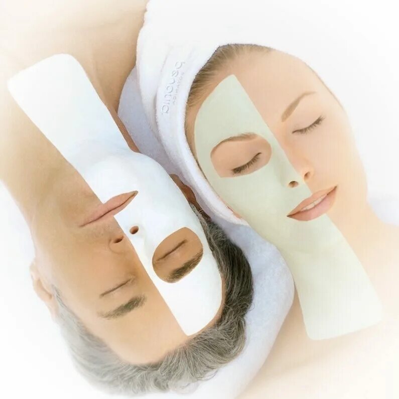 Курсы косметологии. Книги по косметологии. Красивая девушка у косметолога. Курс основы косметологии. Посети косметолога к 8 марта.