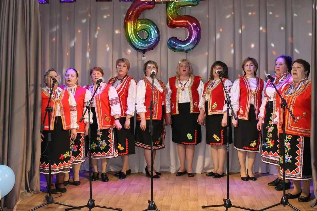 юбилей собирает друзей песня