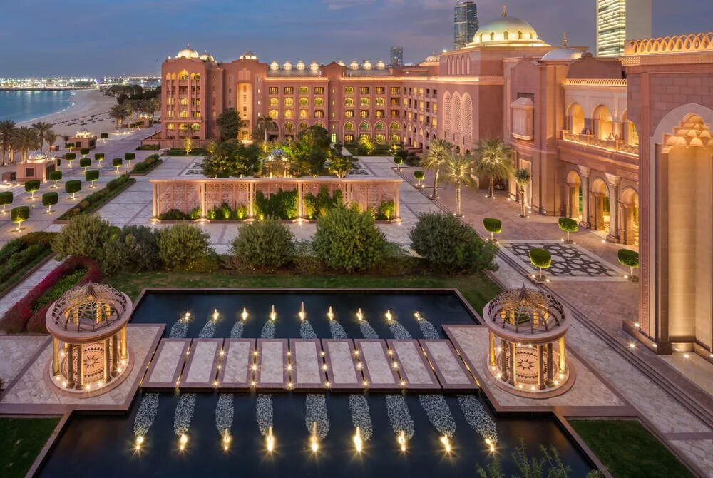 Отель-дворец emirates palace. Emirates palace в абу-даби. Emirates palace abu dhabi 5. Отель emirates palace абу-даби. Абу даби палас.