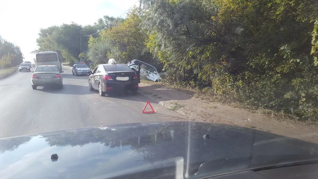 Авария в Сакмаре Оренбургская область. ДТП В Оренбургской области дорог Сакмара Майорское. ДТП Сакмара Оренбургской области. Вчера авария в Оренбурге на мосту через Сакмару. Новости оренбургской области на сегодня последние происшествия