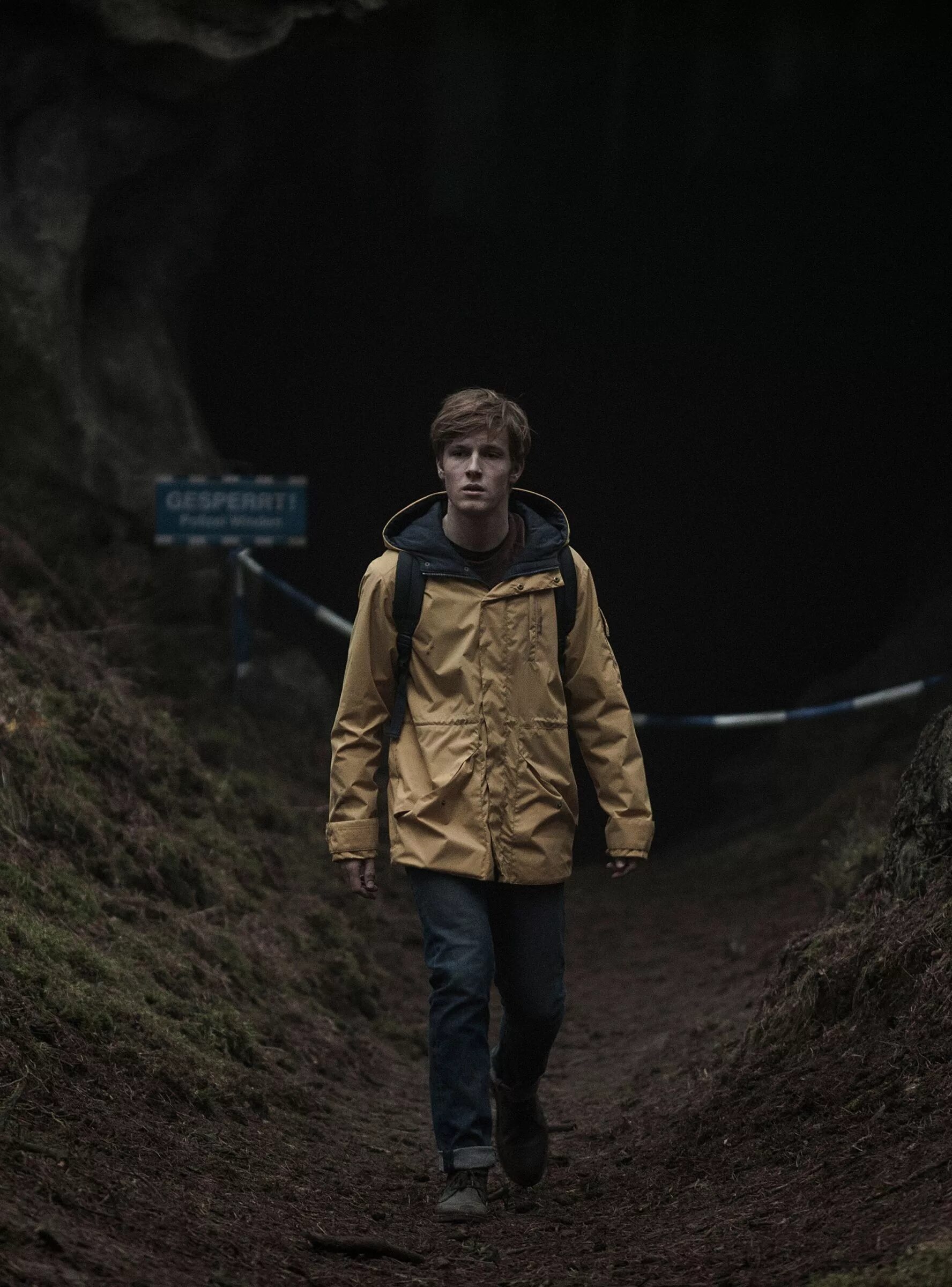 Тьма нетфликс. Тьма сериал нетфликс. йонас канвальд. тьма (сериал 2017 – 2025) dark. йонас тьма.