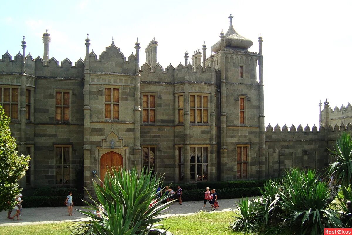 Воронцовский дворец в крыму внутри. Михайловский михайловский михайловский дворец экскурсия. Хочу дворец. Дворец не мой. Царицыно дворцово-парковый ансамбль большой дворец.