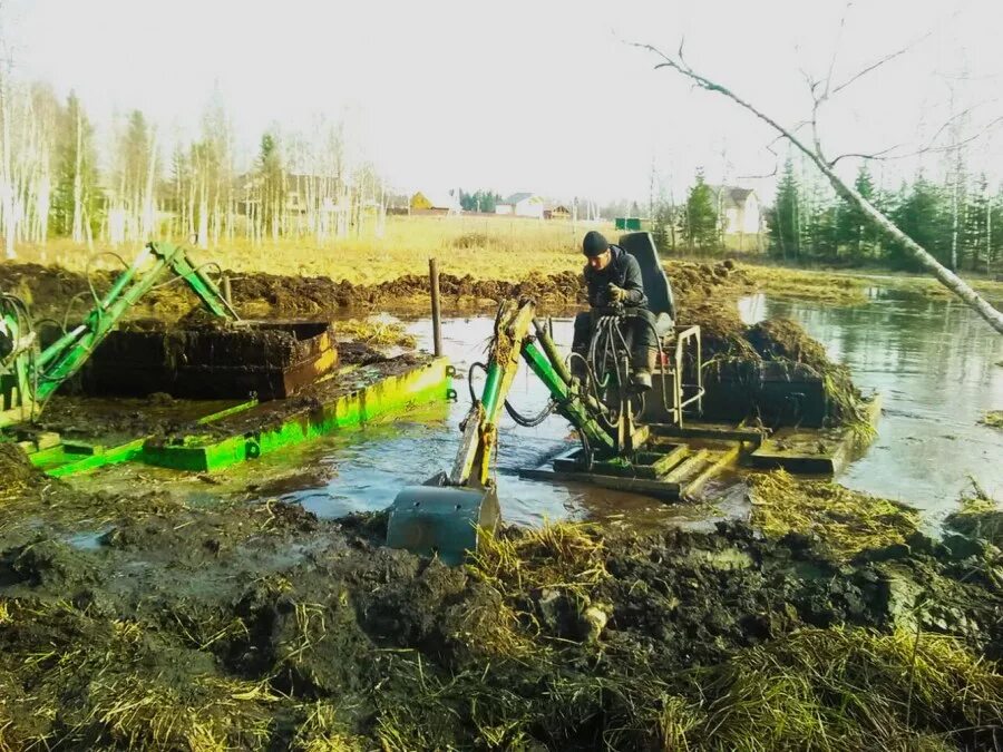 Очистка водоемов от ила и водорослей. Расчистка водоемов. Механическая очистка водоемов. Очистка пруда от ила. Чистить водоем