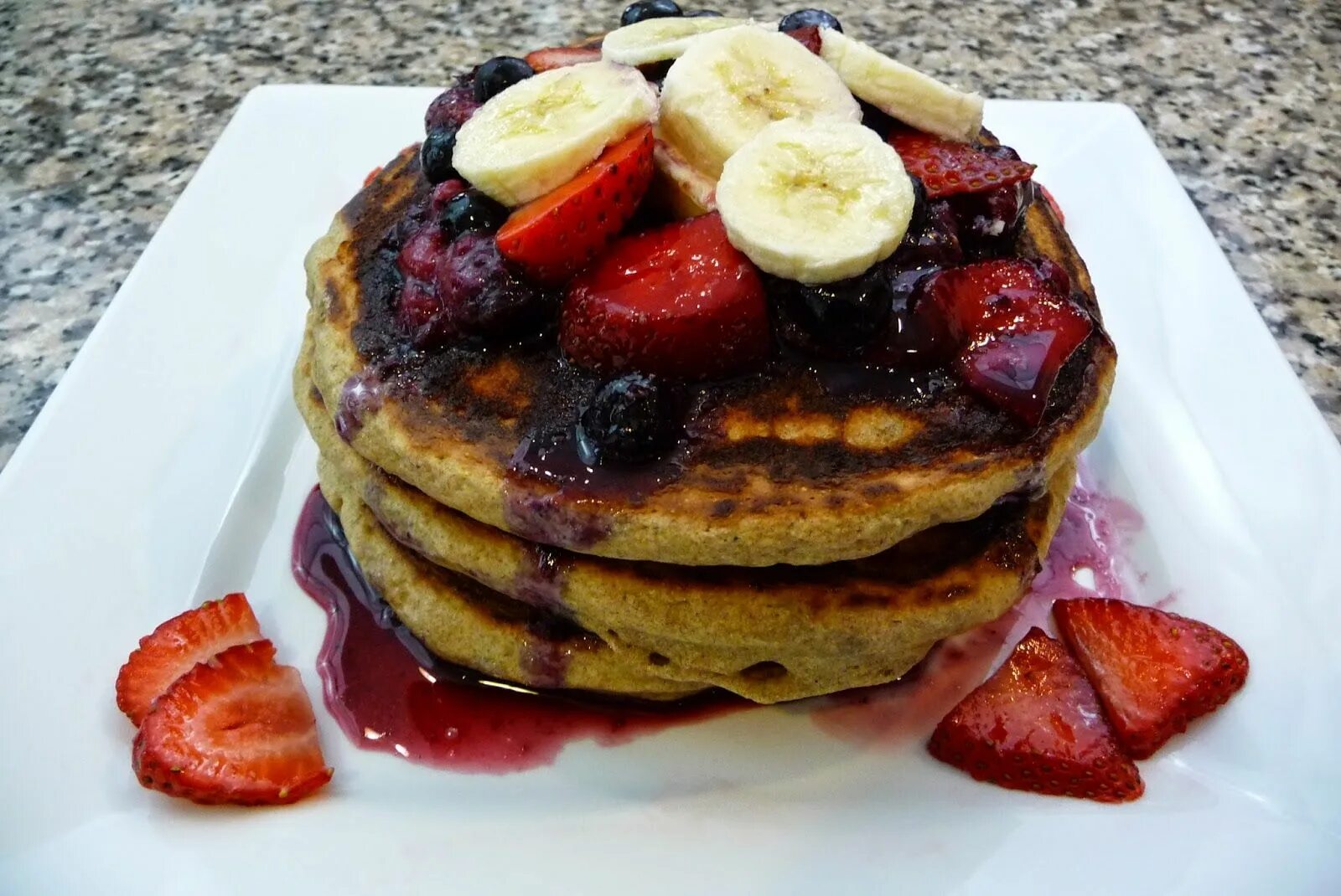 Hot cake. Скандинавские кровяные блины блюдо. Hotcake. Big Breakfast® with hotcakes.