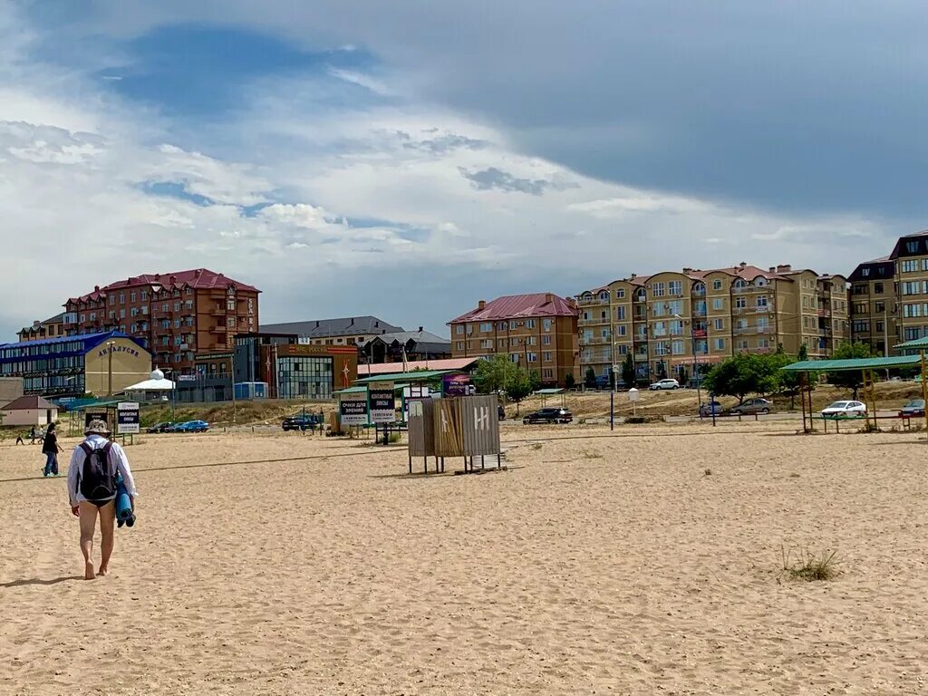 Избербаш отдых 2025 отзывы. Городской пляж избербаш. каспийское море пляж избербаш. пляж избербаш дагестан. избербаш 2025.