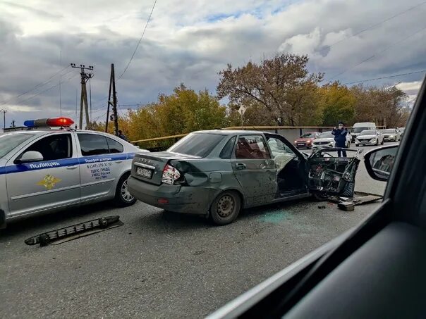 Дтп на перовском шоссе. Авария на софьи перовской уфа. дтп на софье перовской уфа 27 июля.