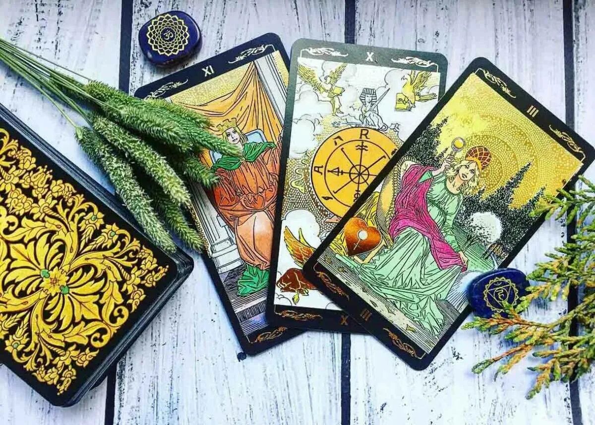 Таро уэйта фон. Таро мэриголд. Карты таро рисунок. Таро райдера уэйта оригинал 1909. Карты "таро".