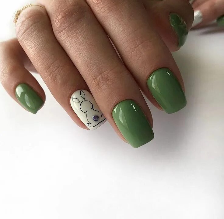 Дизайн ногтей зеленый. Оливковый маникюр на квадратные ногти. Ногти болотного цвета. Оливковый маникюр на квадратные ногти. Ногти болотного цвета.