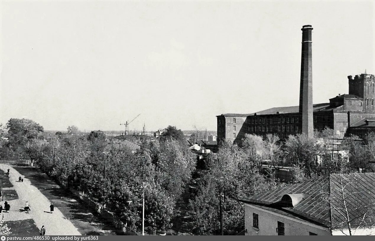Старое реутово. Реутово ул комсомольская 1960 год. Старый город реутов. Реутов 1960. Реутов 1990 год.