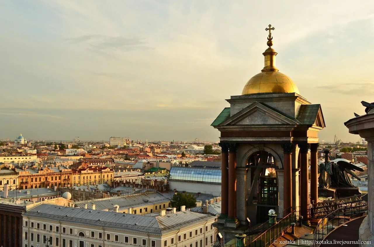 Колоннада исаакиевского собора крыша. Смотровые площадки спб. Санкт-петербург 2-й адмиралтейский остров смотровая площадка. Смотровые площадки спб. Колоннада исаакиевского собора в санкт-петербурге.