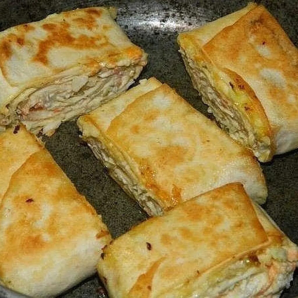 Хрустящая закуска из лаваша. Приготовить из лаваша вкусное в духовке. Приготовить из лаваша вкусное в духовке. Пирог из лаваша с фаршем в духовке. Приготовить из лаваша вкусное в духовке.